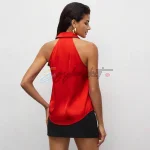 Plain buttoned sleeveless blouse - Image 3
