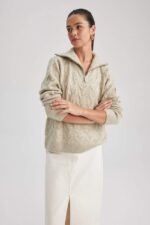 SHEIN fluffy pullover for women beige color - Image 2